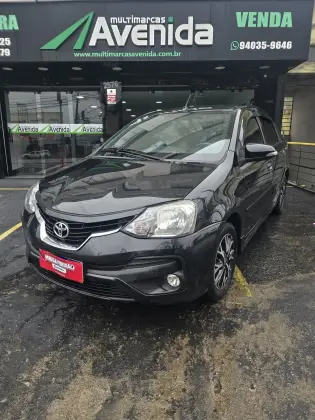 TOYOTA ETIOS 1.5 PLATINUM SEDAN 16V FLEX 4P AUTOMÁTICO