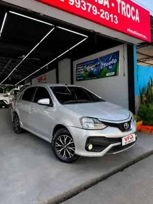 TOYOTA ETIOS 1.5 PLATINUM SEDAN 16V FLEX 4P AUTOMÁTICO