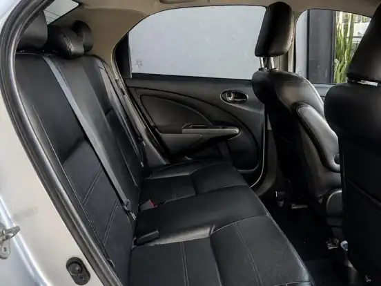 TOYOTA-ETIOS-1.5 PLATINUM SEDAN 16V FLEX 4P AUTOMÁTICO TOYOTA-ETIOS-2017