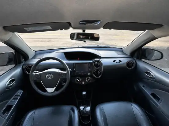 TOYOTA-ETIOS-1.5 PLATINUM SEDAN 16V FLEX 4P AUTOMÁTICO TOYOTA-ETIOS-2017