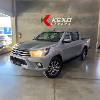 TOYOTA HILUX 2.8 SRV 4X4 CD 16V DIESEL 4P AUTOMÁTICO TOYOTA HILUX 2.8 SRV 4X4 CD 16V DIESEL 4P AUTOMÁTICO