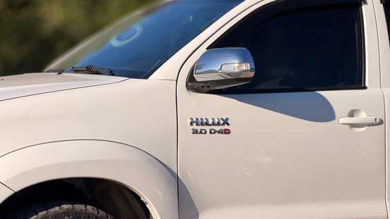 TOYOTA-HILUX-2013