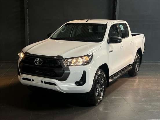 TOYOTA-HILUX-2026