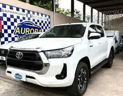 TOYOTA HILUX 2.8 D-4D TURBO DIESEL CD SR 4X4 AUTOMÁTICO TOYOTA HILUX 2.8 D-4D TURBO DIESEL CD SR 4X4 AUTOMÁTICO