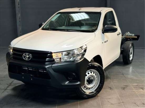 TOYOTA-HILUX-2.8 D-4D TURBO DIESEL CHASSI 4X4 MANUAL TOYOTA-HILUX-2026