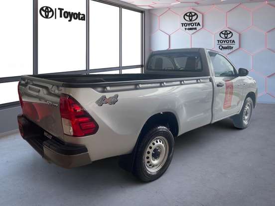 TOYOTA-HILUX-2.8 D-4D TURBO DIESEL CS 4X4 AUTOMÁTICO TOYOTA-HILUX-2025