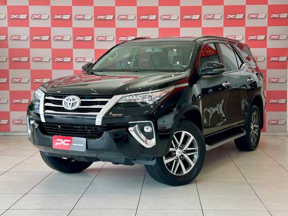 TOYOTA HILUX SW4 2.8 SRX 4X4 16V TURBO INTERCOOLER DIESEL 4P AUTOMÁTICO