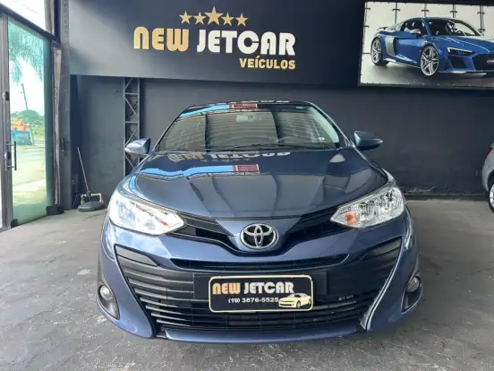 TOYOTA-YARIS-2019
