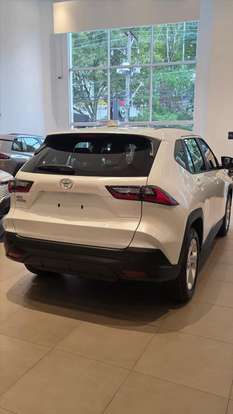 TOYOTA-YARIS CROSS-2026