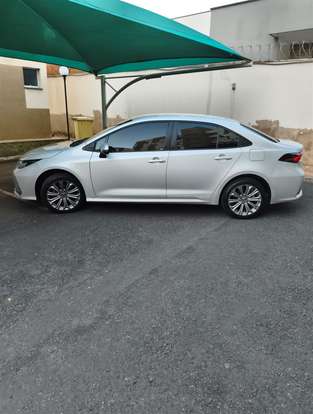 TOYOTA-COROLLA-2023