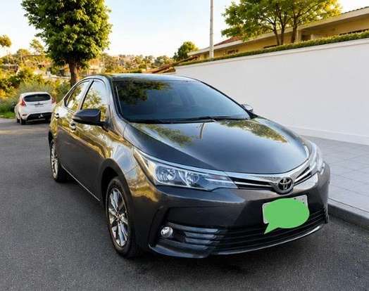 TOYOTA-COROLLA-2018
