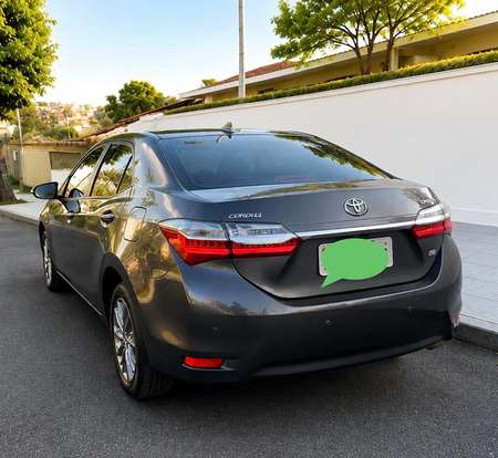 TOYOTA-COROLLA-2018