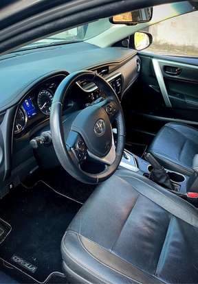 TOYOTA-COROLLA-2018