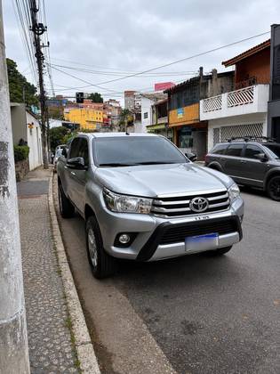TOYOTA HILUX 2.8 SRV 4X4 CD 16V DIESEL 4P AUTOMÁTICO