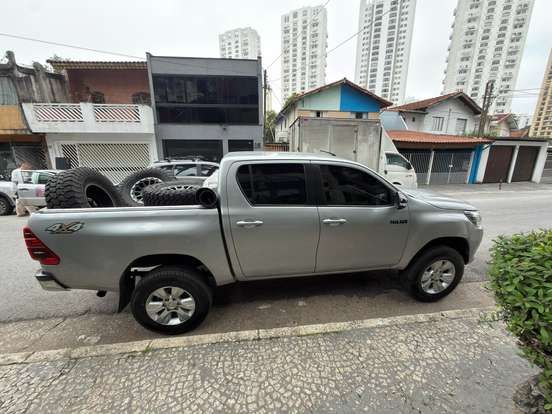 TOYOTA-HILUX-2.8 SRV 4X4 CD 16V DIESEL 4P AUTOMÁTICO TOYOTA-HILUX-2016