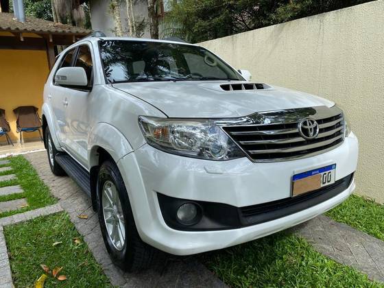 TOYOTA HILUX SW4 3.0 SRV 4X4 16V TURBO INTERCOOLER DIESEL 4P AUTOMÁTICO