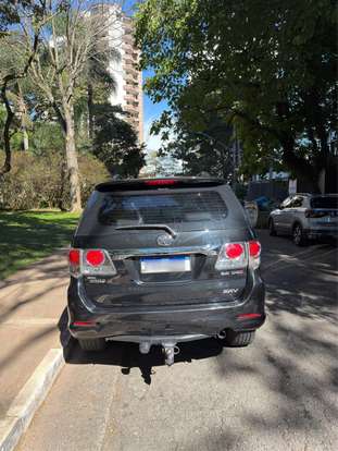 TOYOTA-HILUX SW4-2013