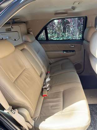 TOYOTA-HILUX SW4-2013