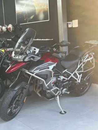 TRIUMPH TIGER 1200 GT EXPLORER TRIUMPH TIGER 1200 GT EXPLORER