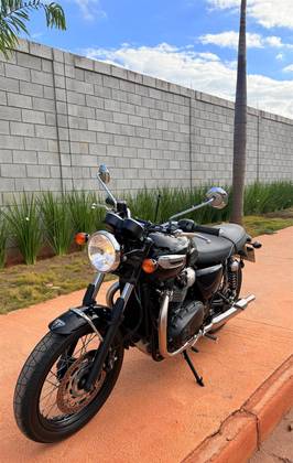 TRIUMPH BONNEVILLE T100 900 