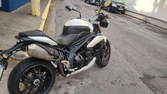 TRIUMPH-SPEED TRIPLE-2014