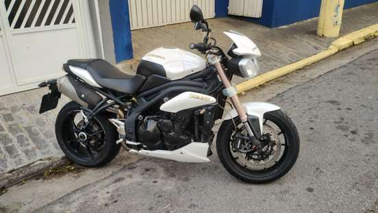 TRIUMPH-SPEED TRIPLE-2014