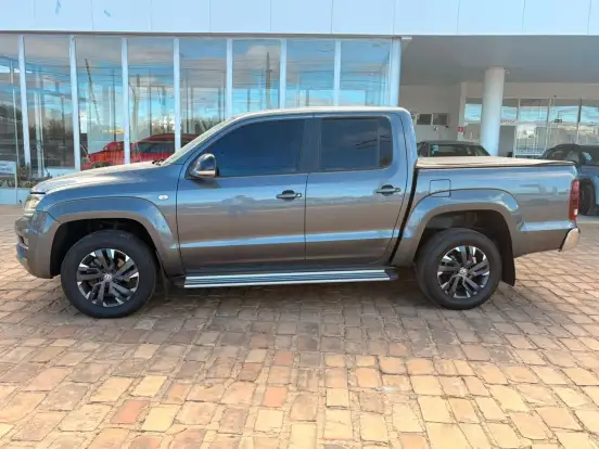 VOLKSWAGEN-AMAROK-3.0 V6 TDI DIESEL HIGHLINE CD 4MOTION AUTOMÁTICO VOLKSWAGEN-AMAROK-2021