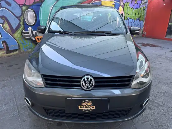 VOLKSWAGEN-FOX-2012
