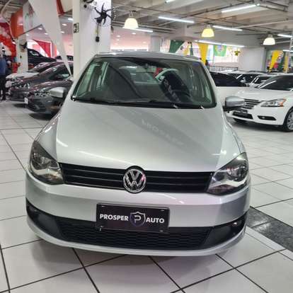 VOLKSWAGEN-FOX-2012
