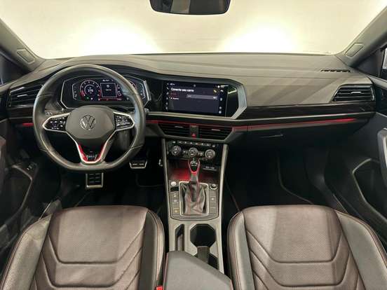 VOLKSWAGEN-JETTA-2022