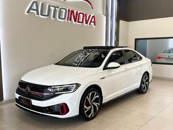 VOLKSWAGEN-JETTA-2022