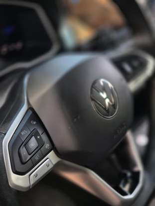VOLKSWAGEN-POLO-2024