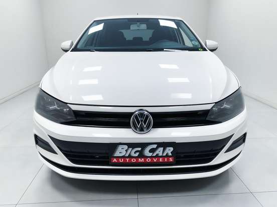 VOLKSWAGEN-POLO-2020