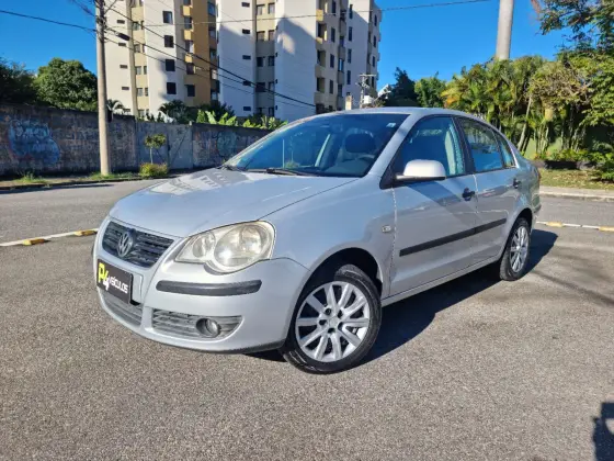 VOLKSWAGEN POLO SEDAN 1.6 MI COMFORTLINE 8V FLEX 4P MANUAL VOLKSWAGEN POLO SEDAN 1.6 MI COMFORTLINE 8V FLEX 4P MANUAL