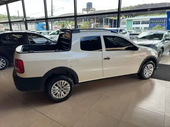 VOLKSWAGEN-SAVEIRO-2021