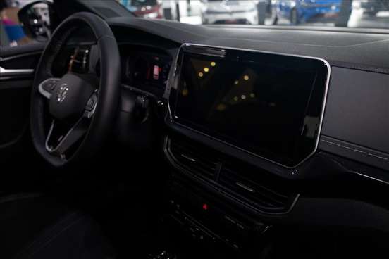 VOLKSWAGEN-T-CROSS-2026