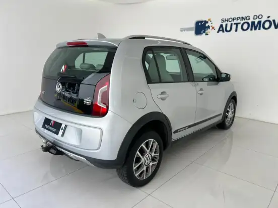 VOLKSWAGEN-UP-2016
