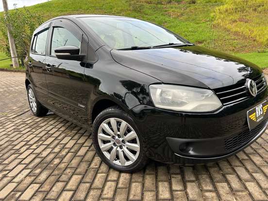 VOLKSWAGEN-FOX-1.0 MI 8V FLEX 4P MANUAL VOLKSWAGEN-FOX-2014