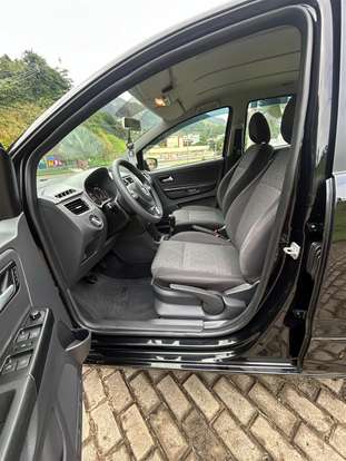 VOLKSWAGEN-FOX-1.0 MI 8V FLEX 4P MANUAL VOLKSWAGEN-FOX-2014