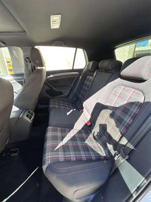VOLKSWAGEN-GOLF-2019