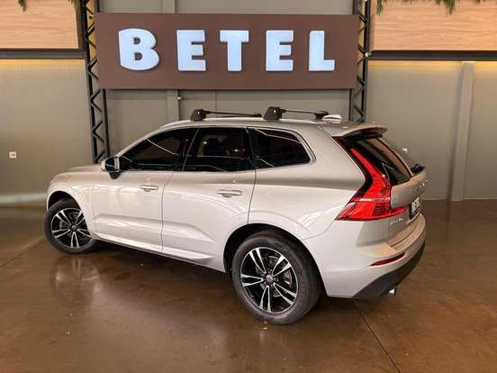 VOLVO-XC60-2019