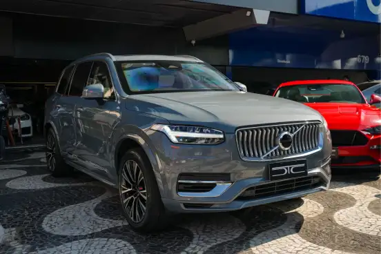 VOLVO-XC90-2023