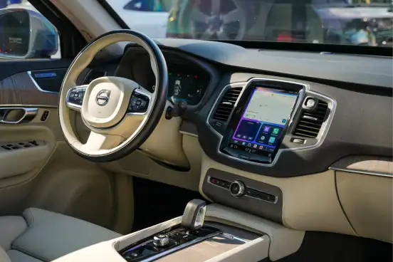 VOLVO-XC90-2023