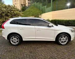 VOLVO XC60 2.0 T5 DYNAMIC FWD TURBO GASOLINA 4P AUTOMÁTICO VOLVO XC60 2.0 T5 DYNAMIC FWD TURBO GASOLINA 4P AUTOMÁTICO
