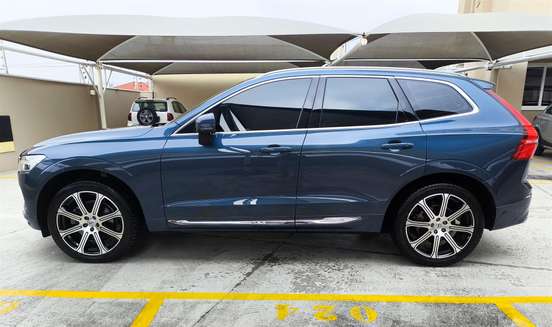 VOLVO-XC60-2018