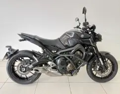YAMAHA MT-09 YAMAHA MT-09