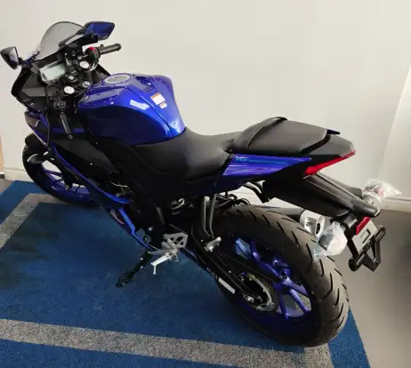 YAMAHA-YZF R15-2026