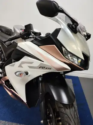 YAMAHA-YZF R15-2026