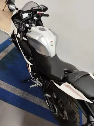 YAMAHA-YZF R15-2026