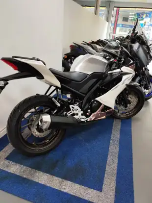 YAMAHA-YZF R15-2026